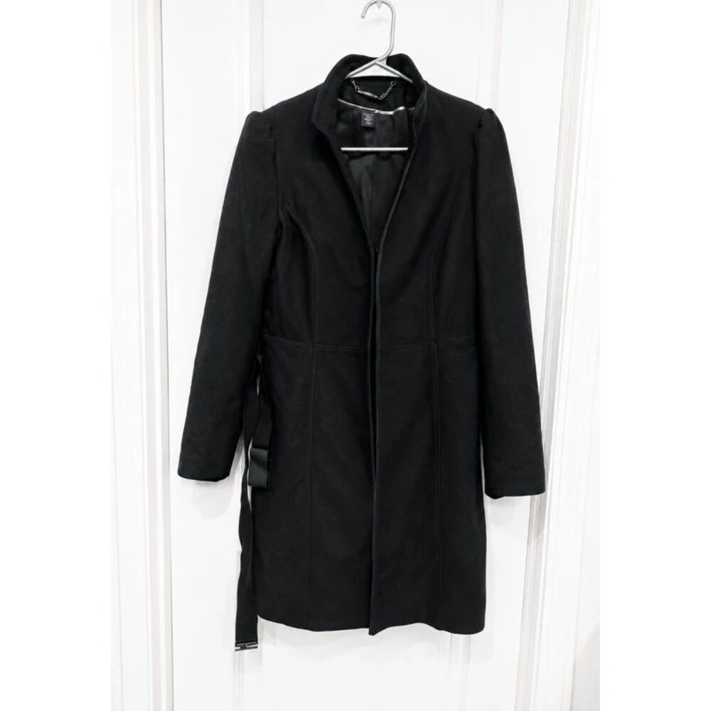 White House Black Market Womenโs Black Textured Floral Belted Coat Size S